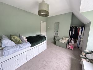 Photo 18- click for photo gallery